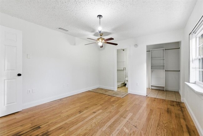 Building Photo - 502 Tweed Ave