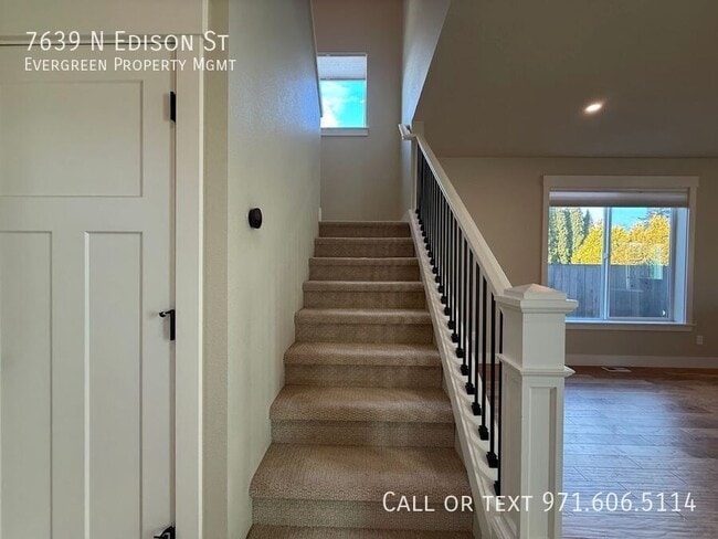 Building Photo - 7639 N Edison St