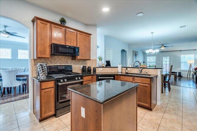 Building Photo - 2532 Ericanna Ln