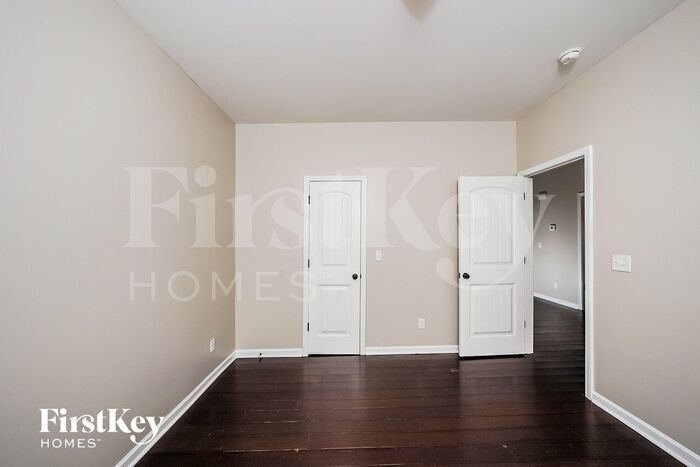Building Photo - 345 Deer Creek Way