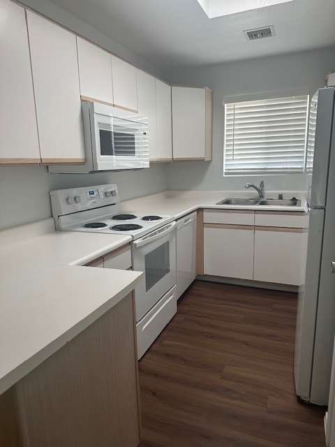 Building Photo - 860 Campbell Rd