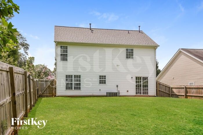 Building Photo - 6015 Trailshead Dr