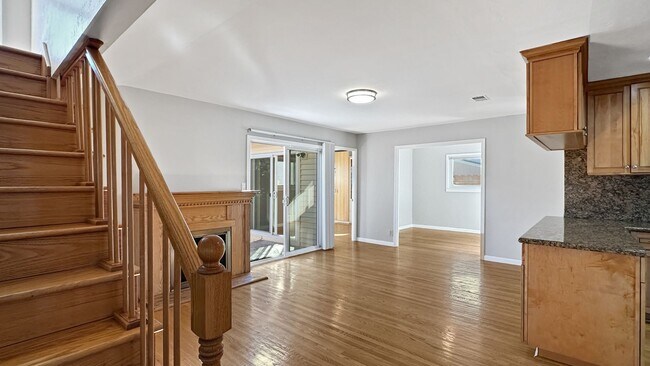 Building Photo - Coastal Comfort & Entertainer’s Retreat in Marina Faire