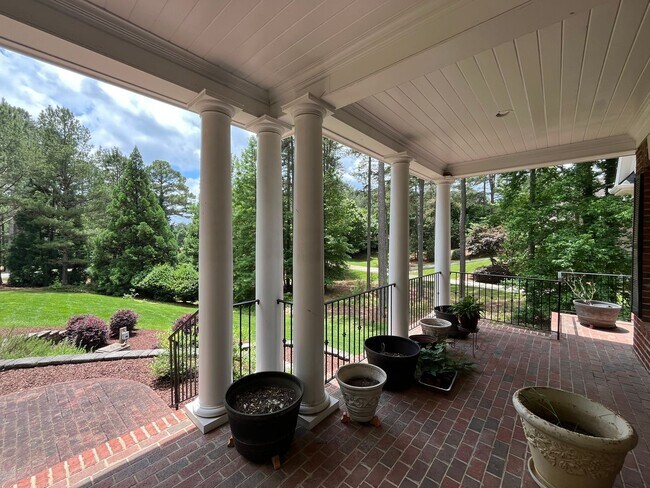 Building Photo - Incredible 4BD, 6.5BA Raleigh Home Near Fa...
