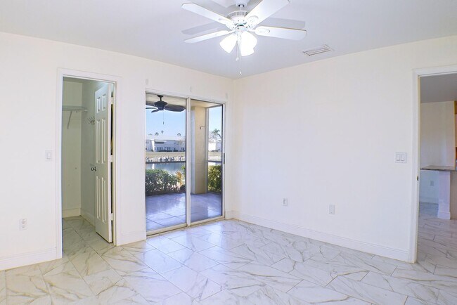 Building Photo - 1-bedroom apartment in pristine condition,...