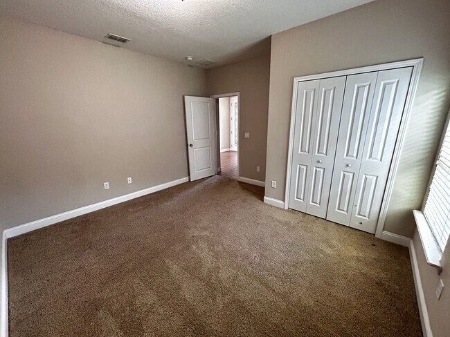 Building Photo - 4/3 Mandarin Single Family Home in Longfie...