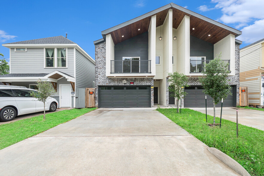 Building Photo - 8119 Venus St