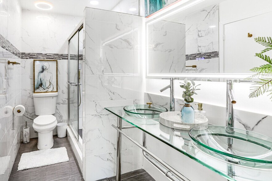 Building Photo - 4225 N Hwy A1A