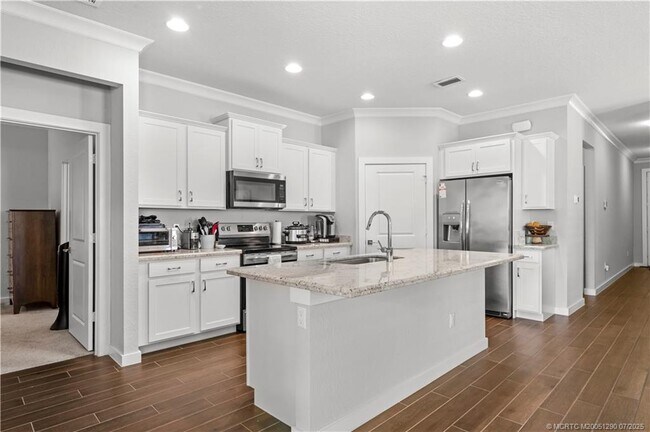 Building Photo - 7461 SW Harbor Cove Dr