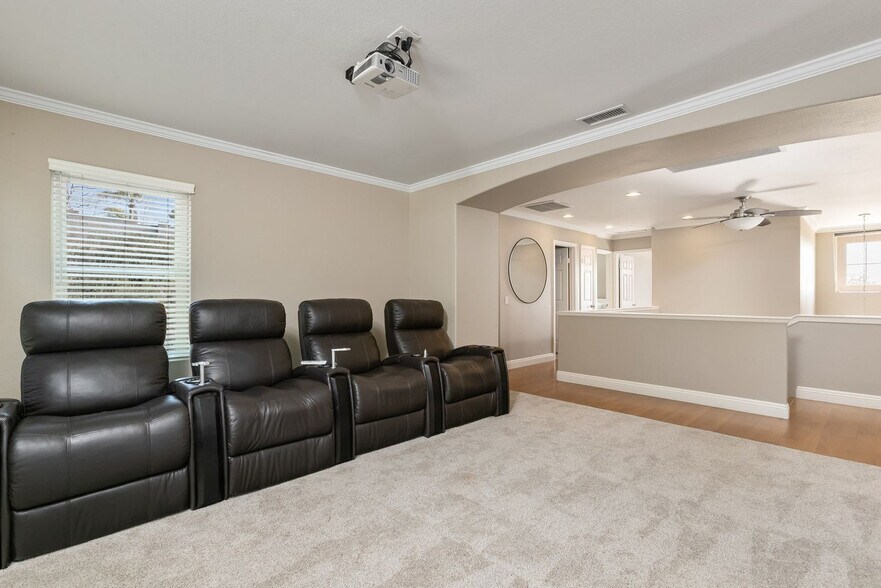 Building Photo - 5442 Toucanet Ct