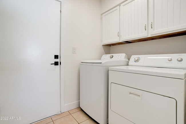 Building Photo - 4810 S Beck Ave