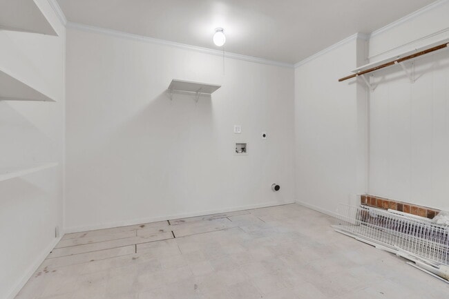 Building Photo - 118 Whitmire Rd