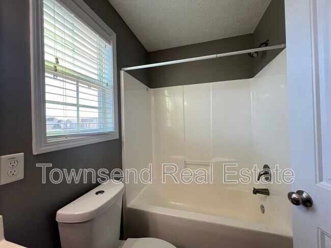 Building Photo - 4211 Cherry Hill Ln