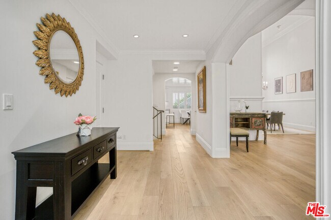 Building Photo - 11974 Mayfield Ave