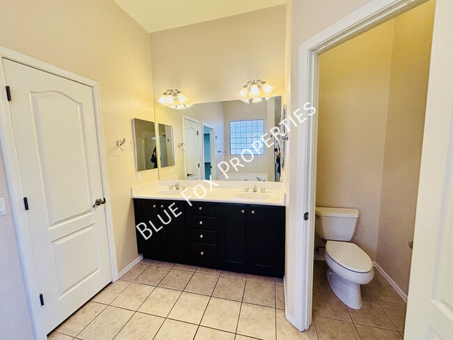 Building Photo - 6505 W Knoll Pines Way