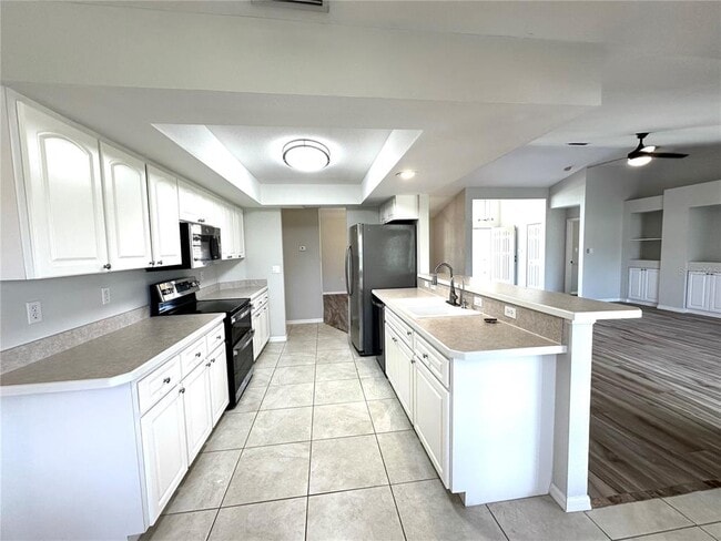 Building Photo - 73 Santarem Cir