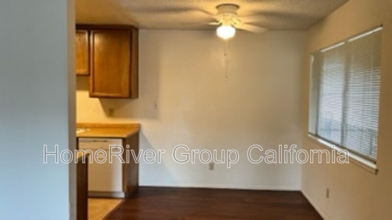Building Photo - 1233 Dealynn St