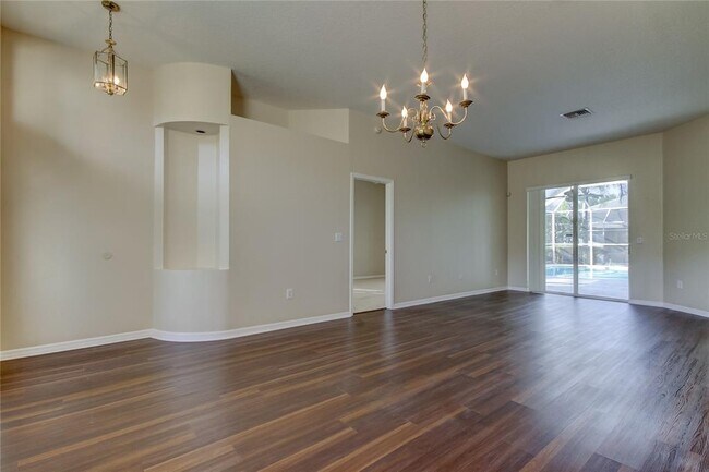 Building Photo - 3773 Pendlebury Dr