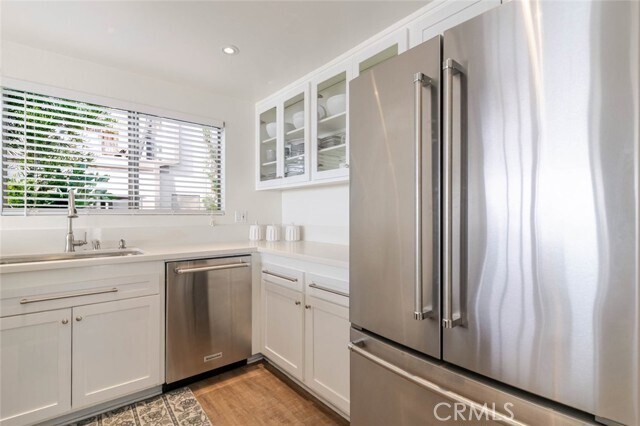 Building Photo - 11813 Ellice St