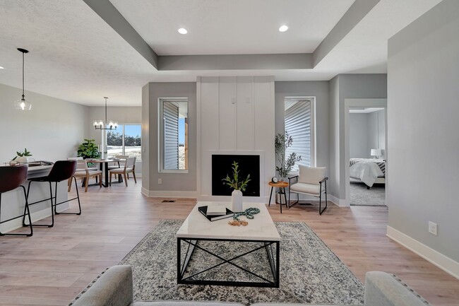 Building Photo - Beautiful Luxury Townhome