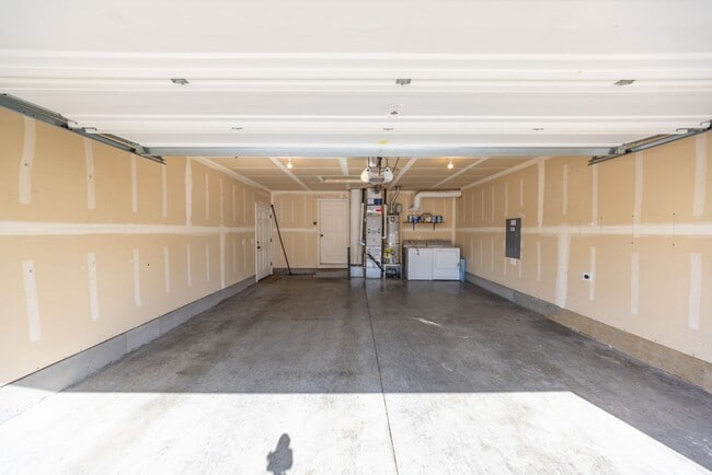 Building Photo - Three bedroom home one block from Battle Ground Village. - With AC