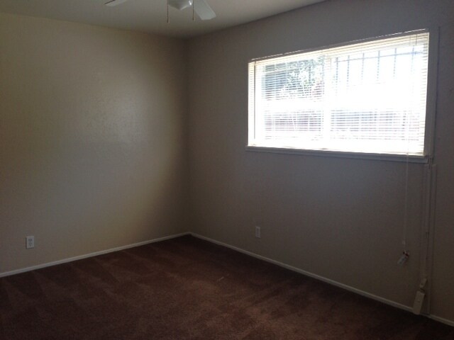 Building Photo - 01632