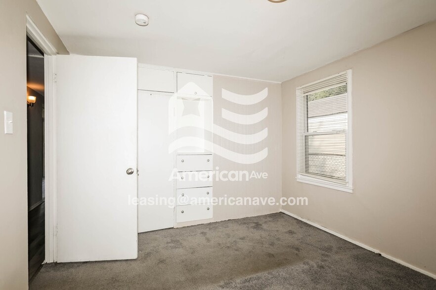 Building Photo - 1202 McKinley Ave