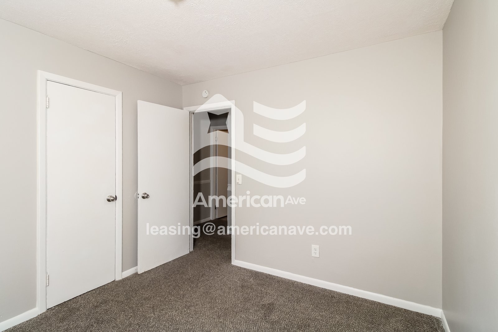 Building Photo - 10 Burdock Cir