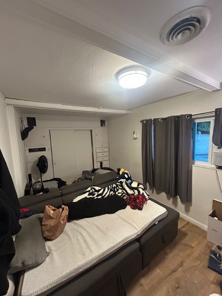 Primary Photo - 11933 206th St