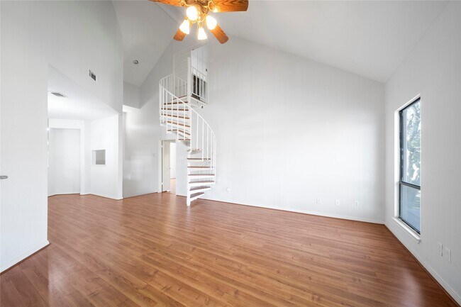 Building Photo - 4144 Greystone Way