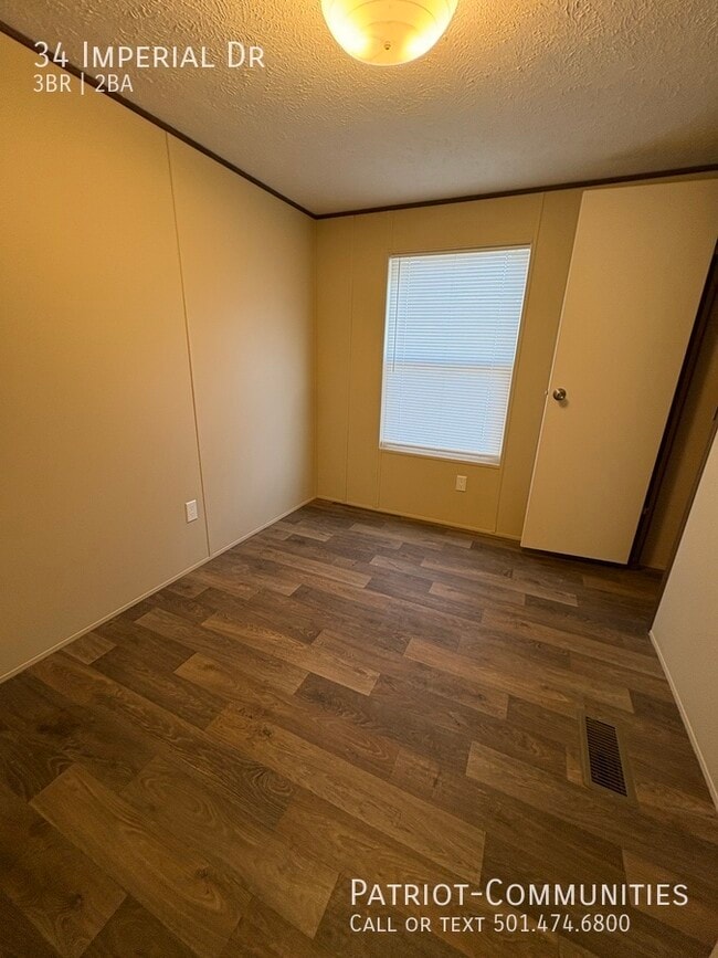 Building Photo - 34 Imperial Dr