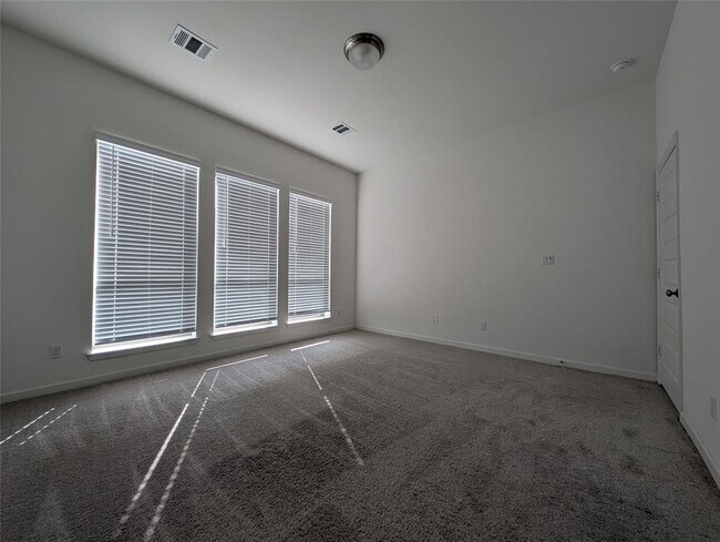 Building Photo - 2624 Franciscana Way