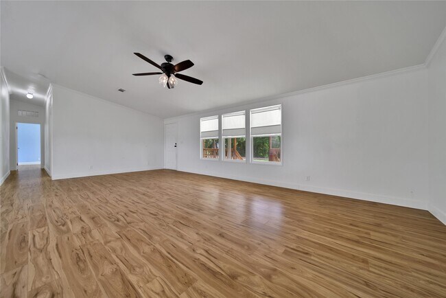 Building Photo - 31324 Knebel Rd