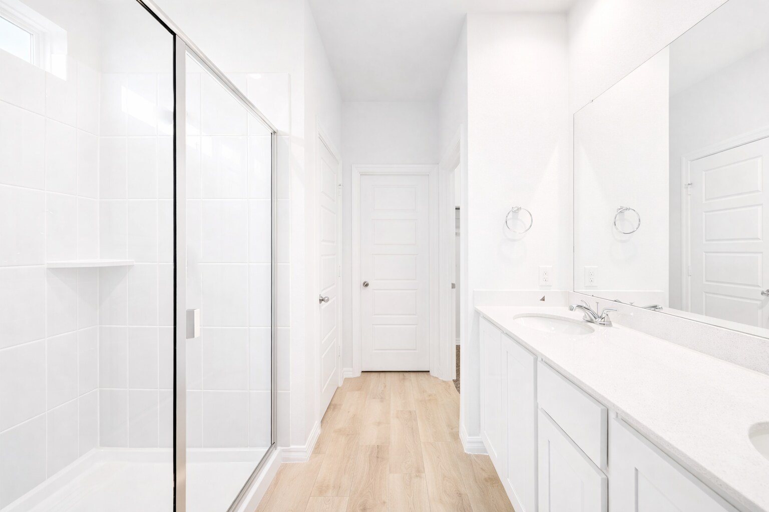 Building Photo - 1902 Iris Rd