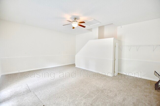 Building Photo - 1522 Theresa Dr