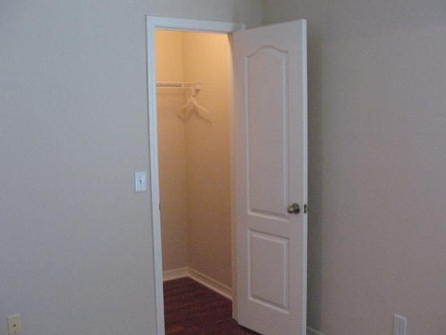 Building Photo - SWAN VIEW TOWNHOME