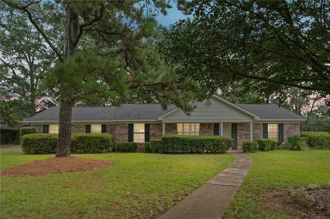Building Photo - 2329 Genoa Dr