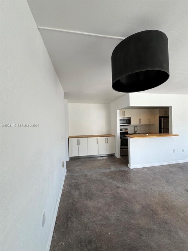 Building Photo - 7904 West Dr