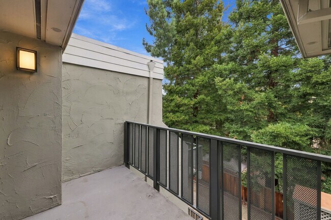 Building Photo - 4159 El Camino Way