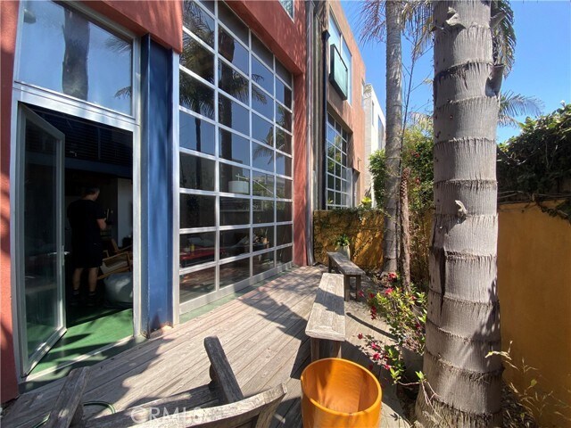 Building Photo - 2114 Narcissus Ct