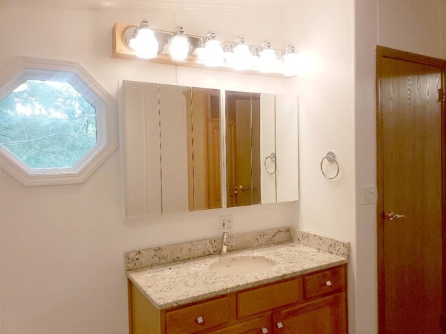 Building Photo - 2368 W 148th St S