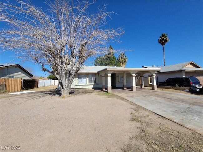 Building Photo - 3908 Montebello Ave