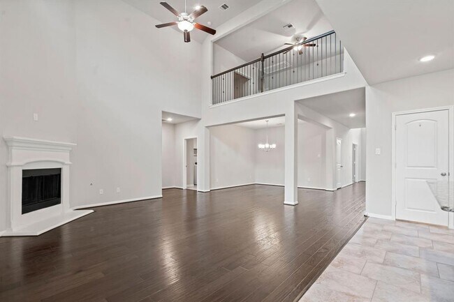 Building Photo - 14108 N Crater Lake Trail