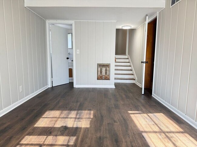 Building Photo - Renovated Multi-Story Brick House in East Nashville - Fenced in Yard