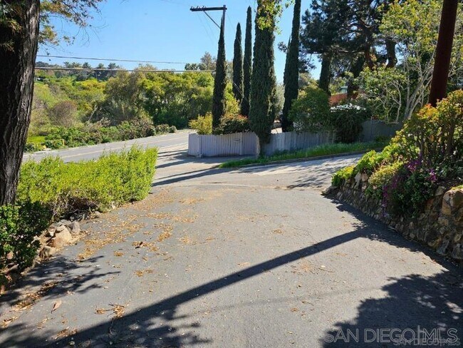 Building Photo - 1401 Monte Vista Dr