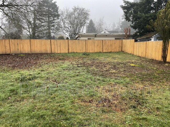 Building Photo - 6016 NE Alberta St