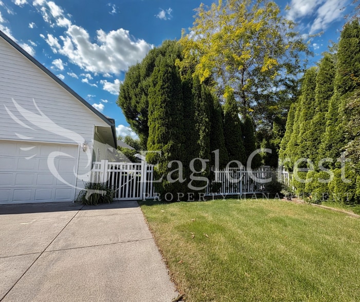 Building Photo - Brand-New Bright & Open Studio Apartment ~ $300.00 OFF 2nd Month Rent!!