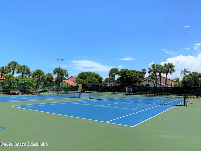 Building Photo - 3291 River Villa Way