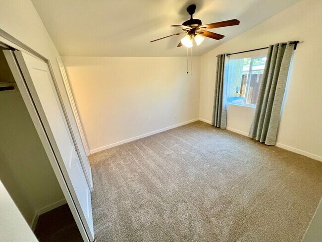 Building Photo - Charming 3-Bed, 2-Bath Home with Canyon Views & Attached Garage