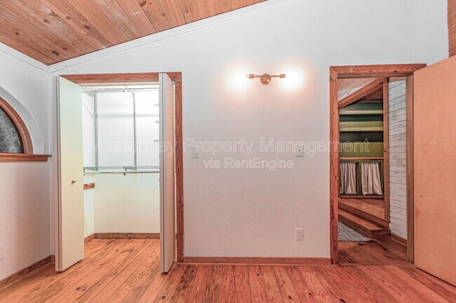 Building Photo - 380 Hatley Rd